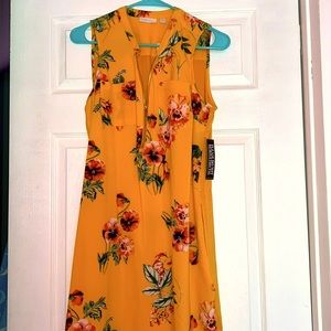 New York & Company Tropical Sleeveless Knee High Tunic Size S